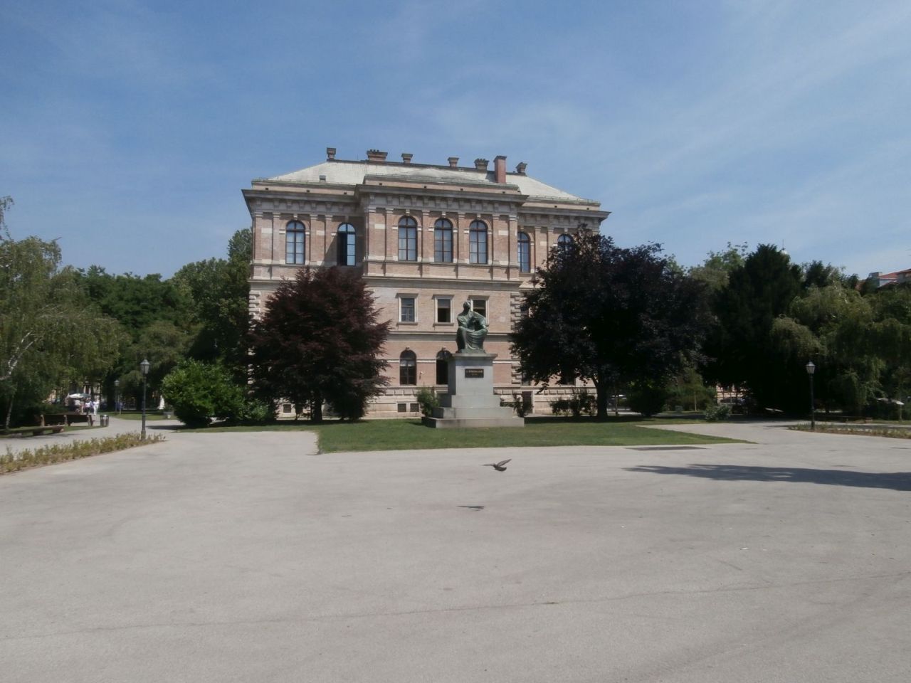 Trg Josipa Juarja Strossmayera 15, palača HAZU